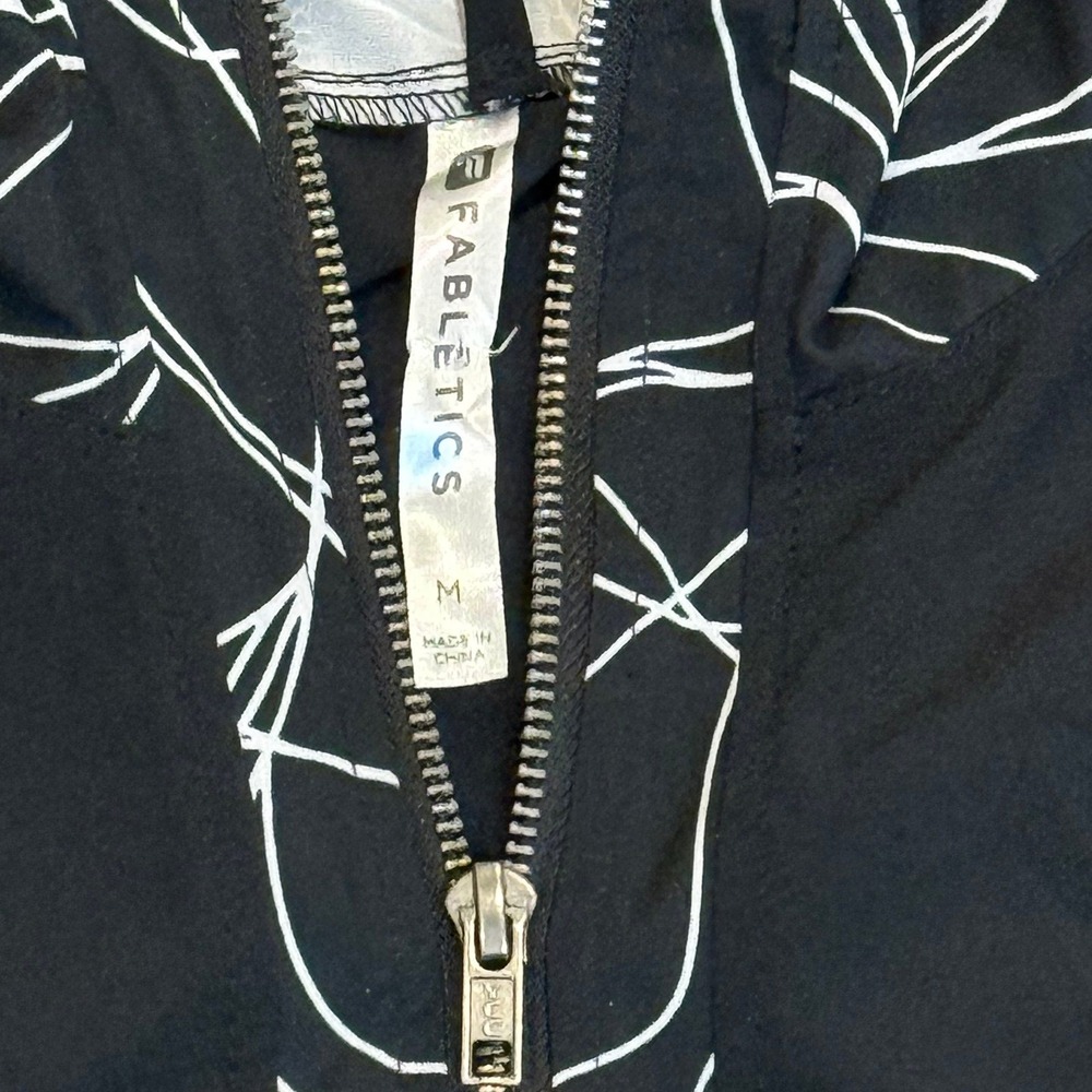 Fabletics Medium Jacket Black Micro Linear Like N… - image 2